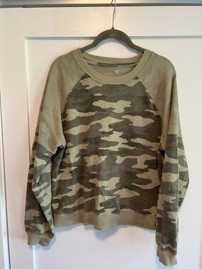 Camo Crewneck Sweater - Olive Green